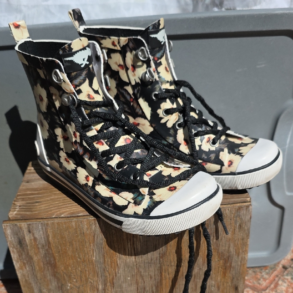 Rocket Dog Rainy Midnight Boot